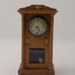 877 2183 TABLE CLOCK